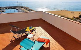 Marina Port & Beach-Apartment